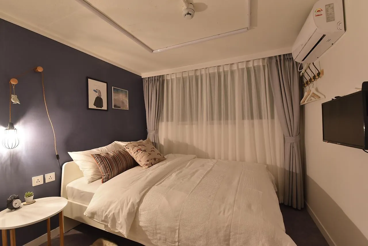 Hotel Mono House Hongdae 5 Seúl Pensión