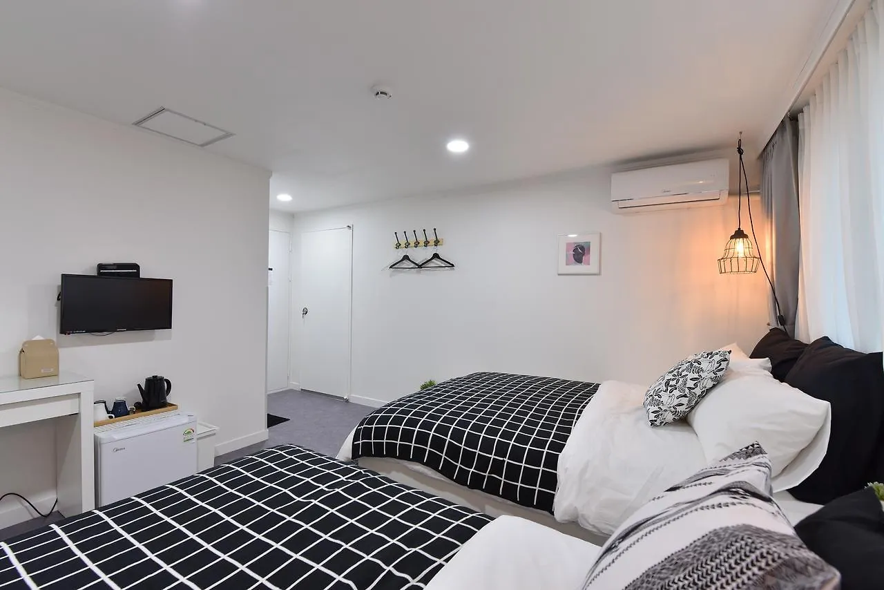 Mono House Hongdae 5 Hotel Seoul Gæstehus